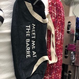 Duffel bag “MEET ME AT THE BARRE”